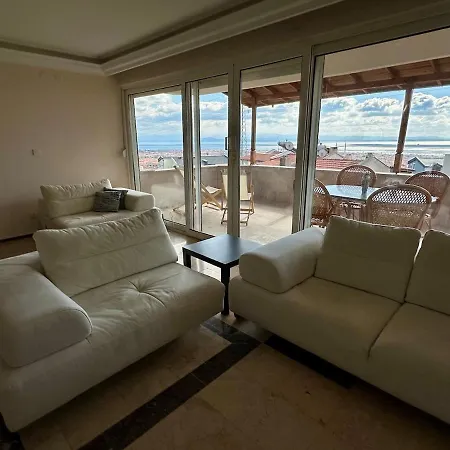 فيلة Detached House In Kaz Mountains ادرميت